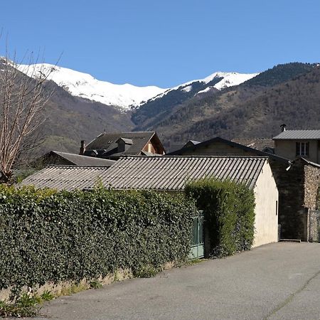 Les Rosiers Villa Bagnères-de-Luchon Екстериор снимка